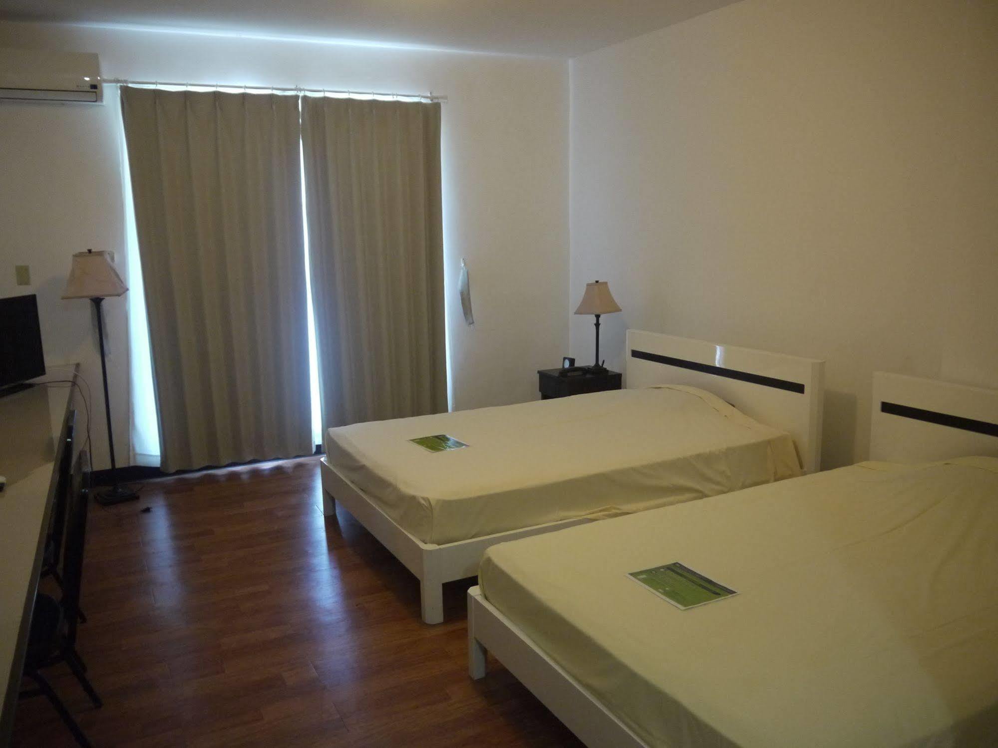 Himawari Hotel Гарапан Екстериор снимка